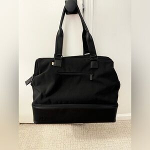 Beis The Weekender in Black